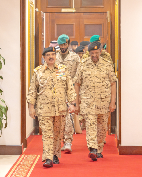 <p>His Majesty King Hamad, the Supreme Commander of the Armed Forces, visited this week several BDF units to follow up on the defence procedures.</p>
<p>His Majesty commended the BDF personnel&rsquo;s courage and unwavering keenness to perform their duties with dedication.</p>